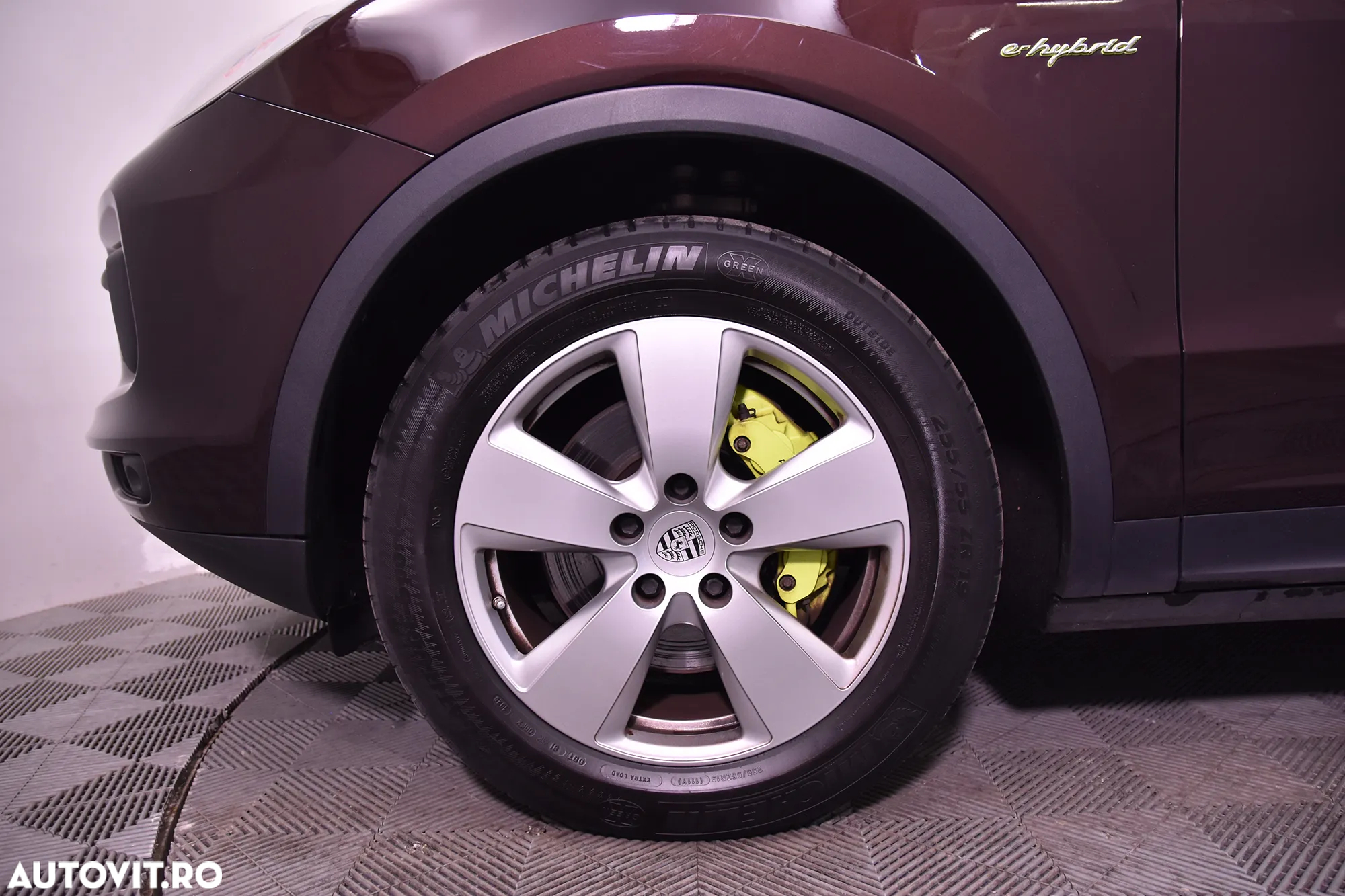 Porsche Cayenne - 13