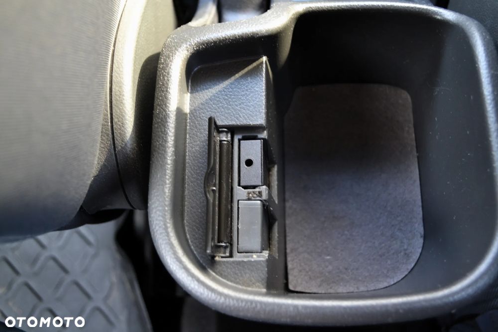 Chevrolet Cruze 1.6 Base - 24