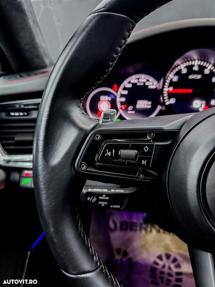 Porsche Panamera GTS - 23