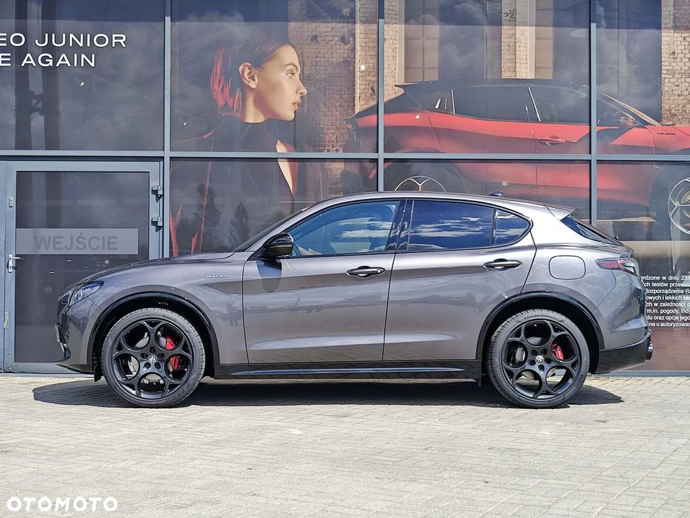Alfa Romeo Stelvio 23 - 3