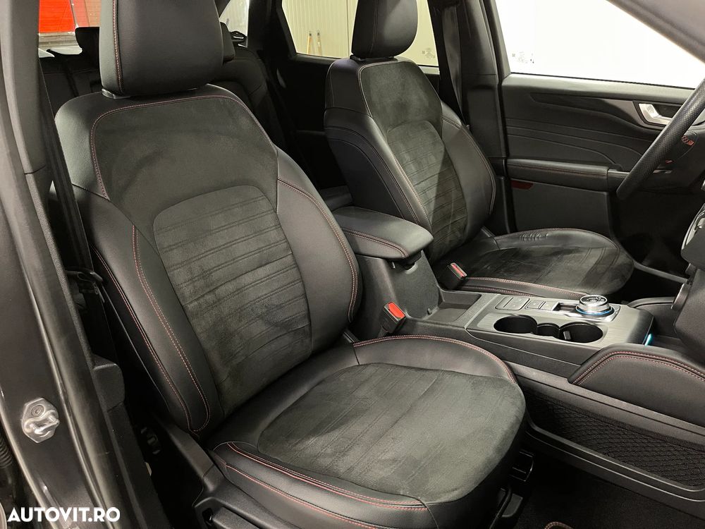 Ford Kuga 2.5 Duratec FHEV 4x4 ST-LINE X - 9