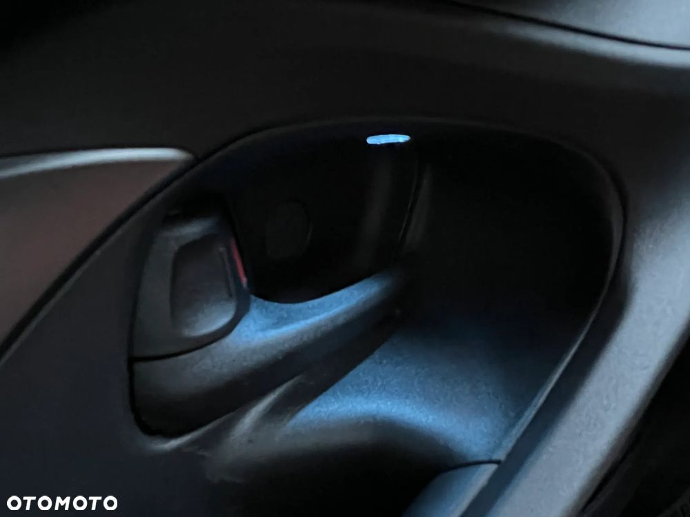 Toyota Yaris Hybrid 1.5 VVT-i GR SPORT - 28