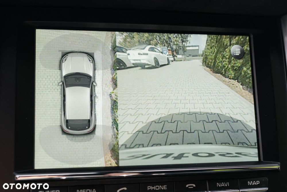 Porsche Macan Turbo - 19