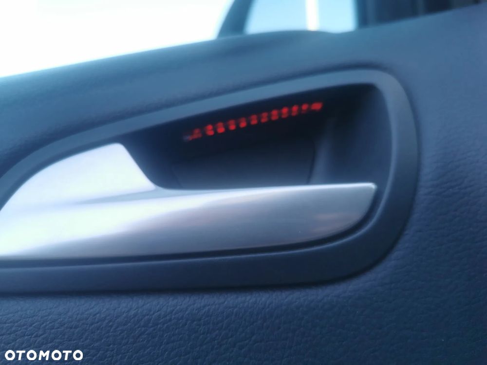 Ford C-MAX 2.0 TDCi Titanium - 16