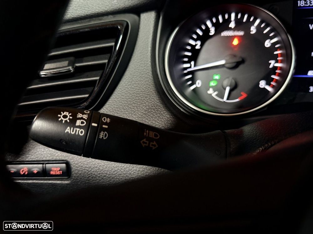 Nissan Qashqai 1.3 DIG-T N-Connecta LED - 15