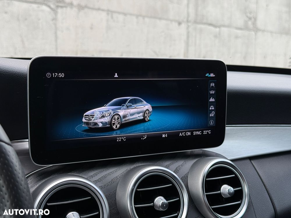 Mercedes-Benz C 220 d 4Matic 9G-TRONIC AMG Line - 12