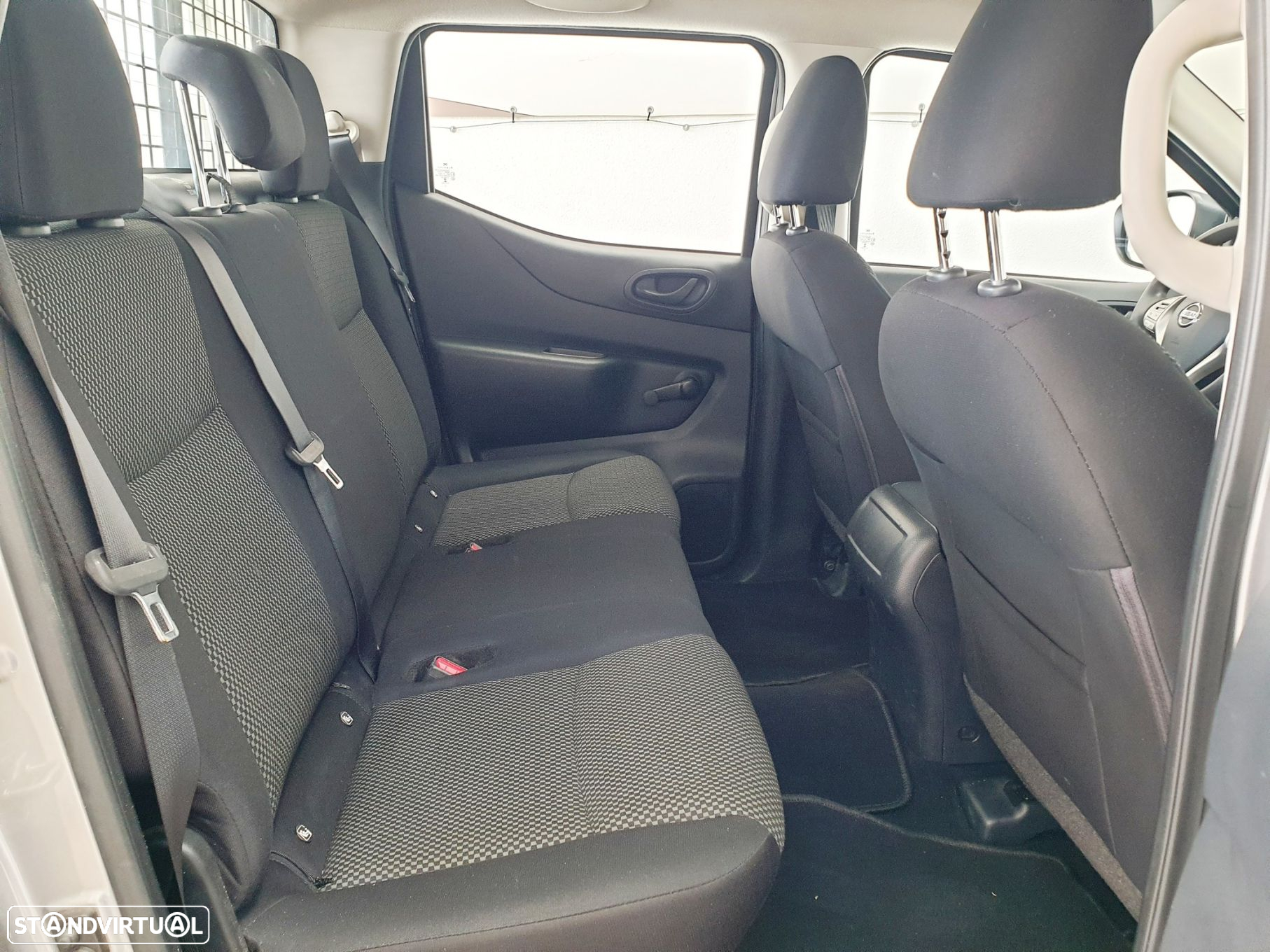 Nissan Navara 2.3 dCi CD 4WD CC Visia B.Dif - 20