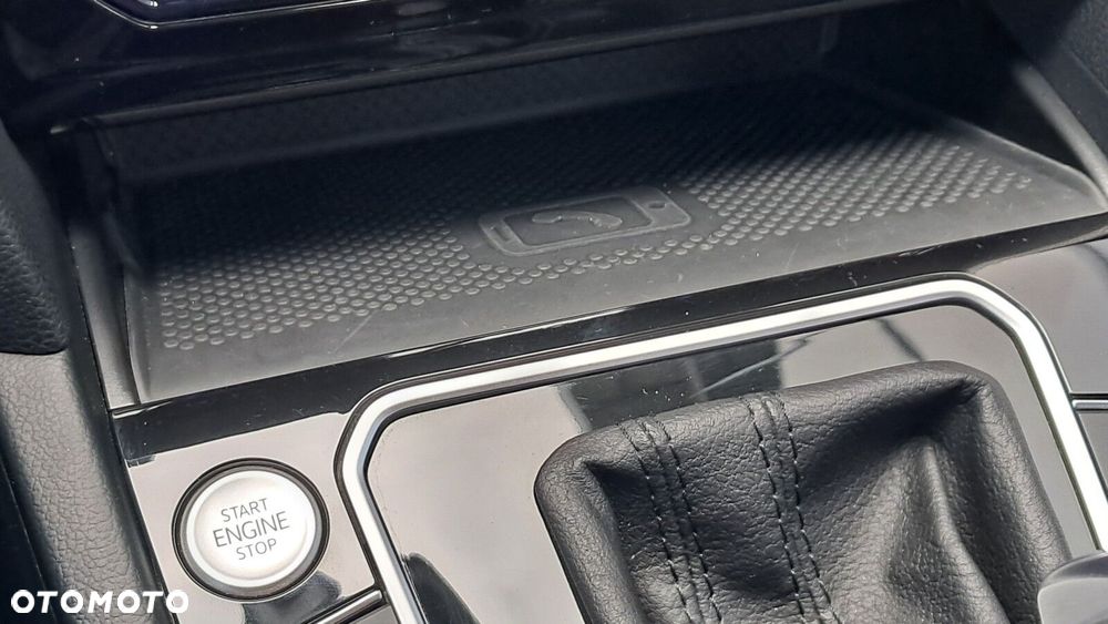 Volkswagen Passat 2.0 TDI EVO Elegance DSG - 29