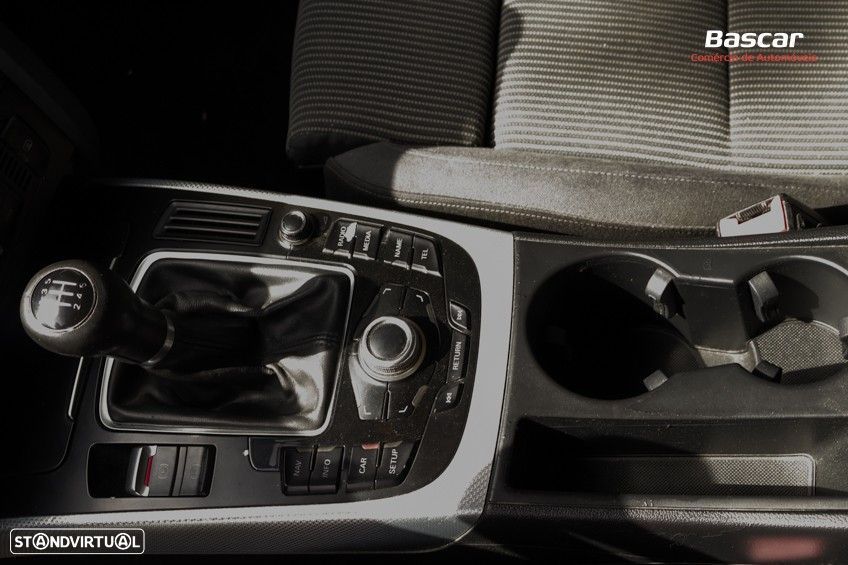 Audi A4 Avant 2.0 TDI Business Line Sport - 42