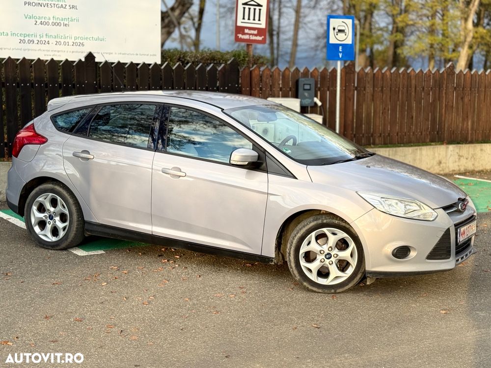 Ford Focus 1.6 TDCI DPF Titanium - 2
