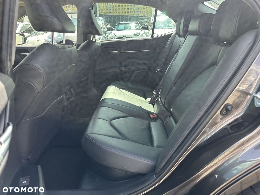 Toyota Camry 2.5 Hybrid Executive CVT - 14