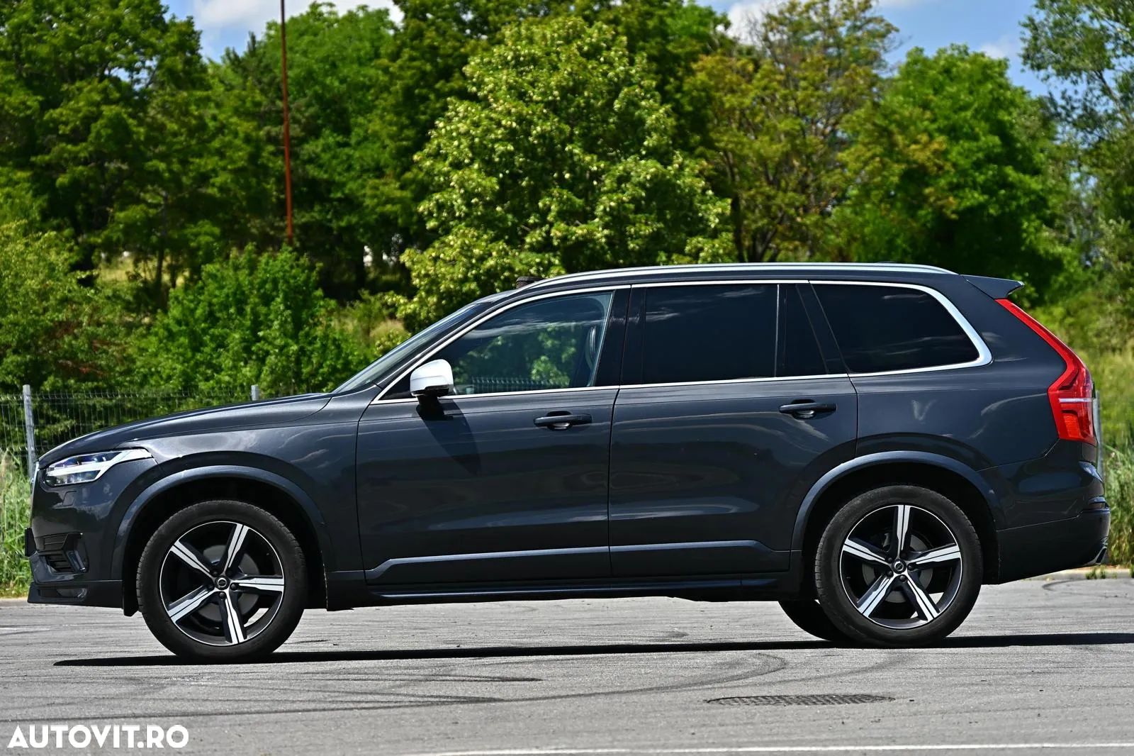 Volvo XC 90 D5 AWD R-Design - 1