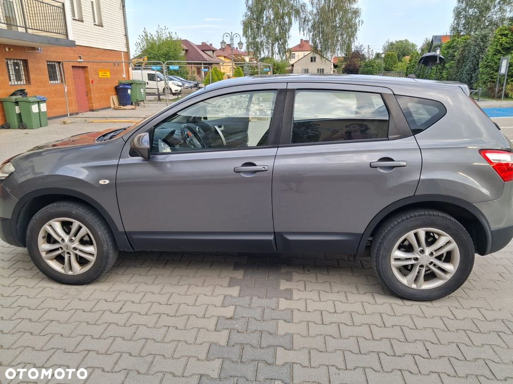 Nissan Qashqai - 4