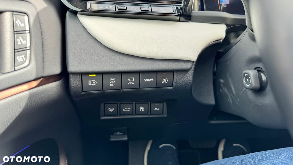 Toyota Mirai Luxury - 13