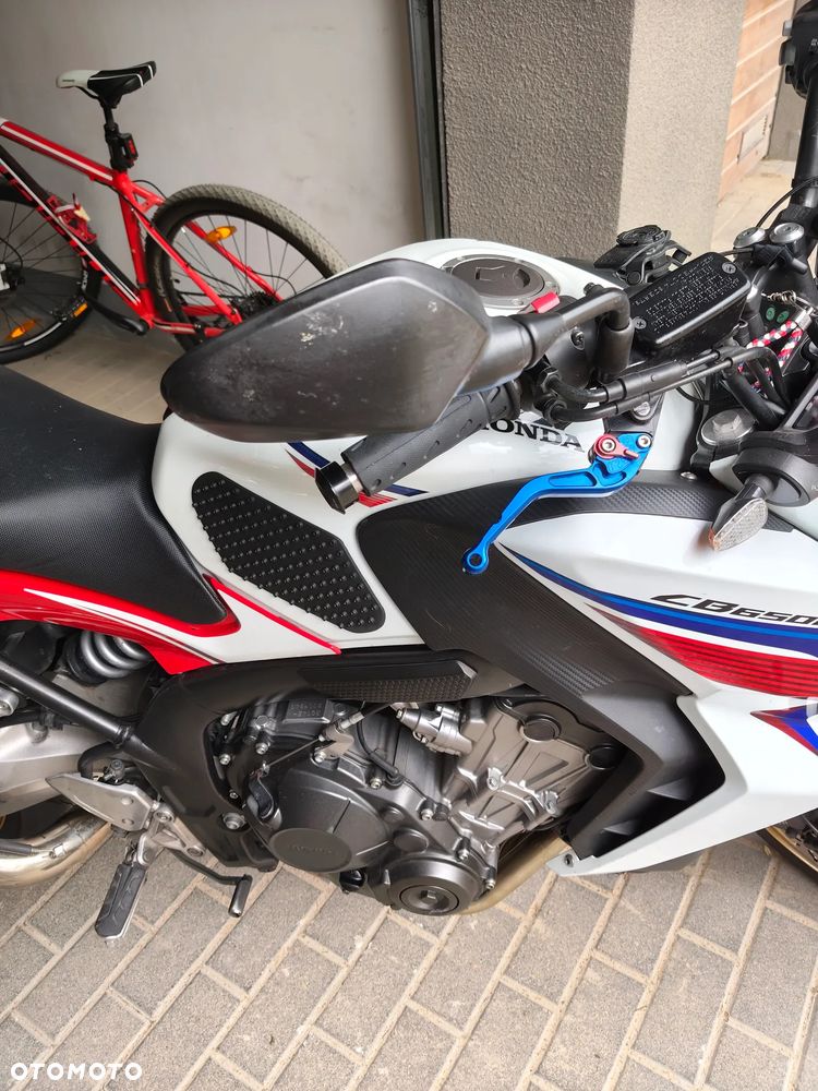 Honda CB - 16
