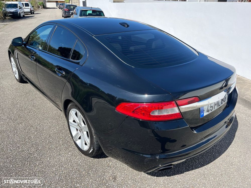 Jaguar XF 3.0 D V6 Premium Luxury - 8