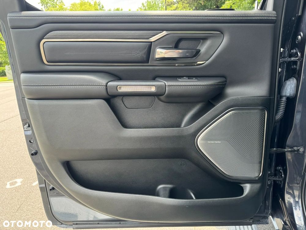 RAM 1500 5.7 Crew Cab Limited - 26