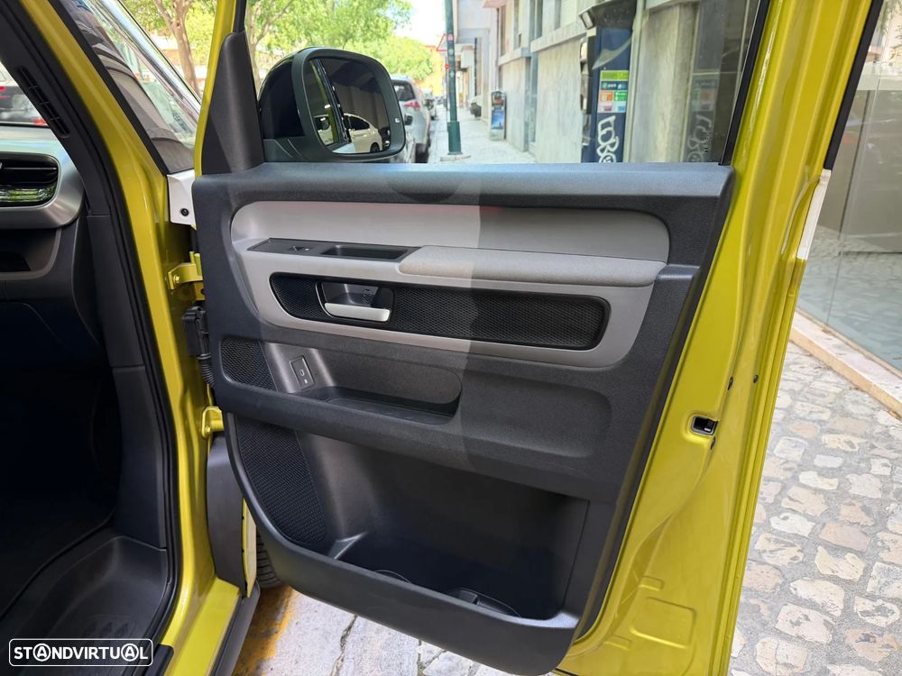 VW ID.Buzz Pro - 12
