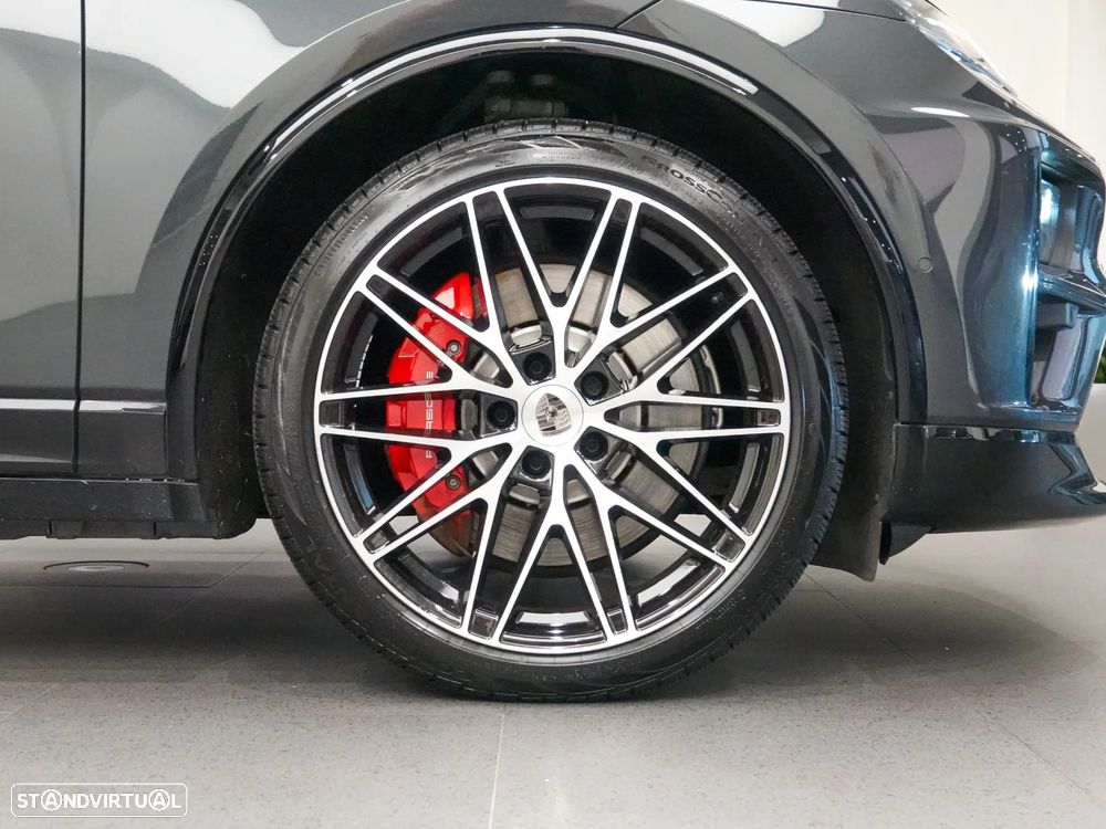 Porsche Macan Electric Turbo - 10