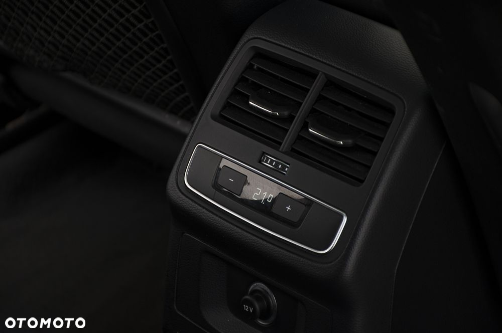 Audi A4 Avant 2.0 TDI ultra S tronic sport - 31