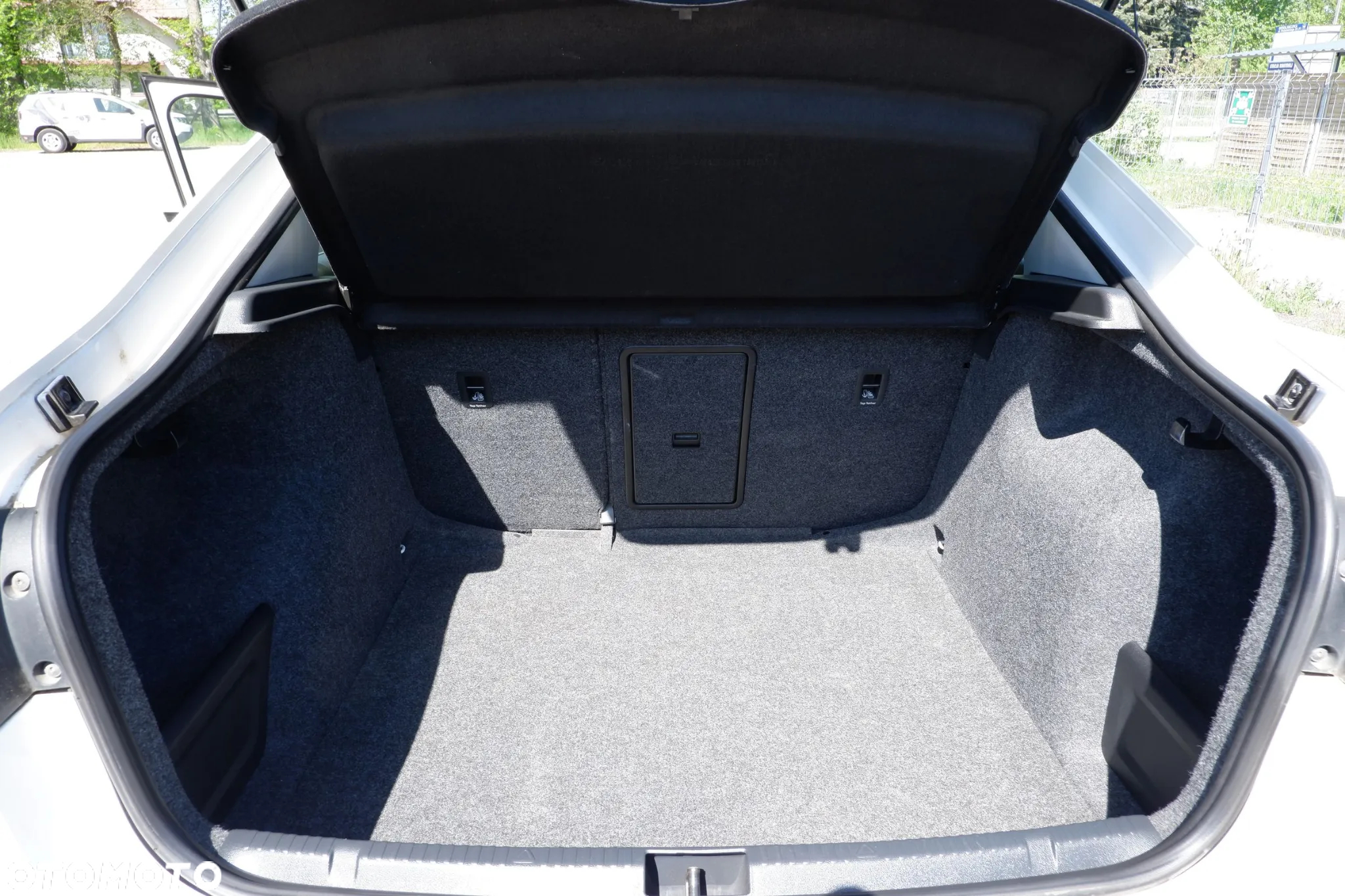Seat Toledo 1.6 TDI DPF Ecomotive Reference Salsa - 13