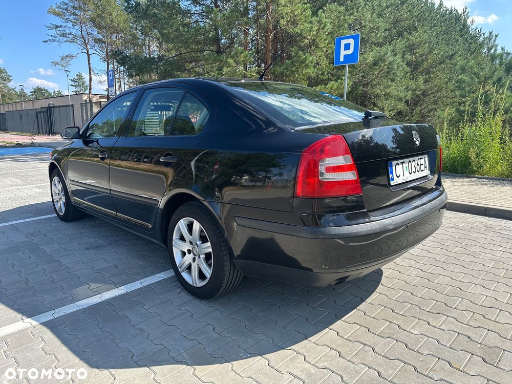 Skoda Octavia 1.6 Elegance - 7