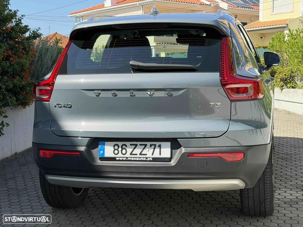 Volvo XC 40 1.5 T3 Momentum Plus Geartronic - 23