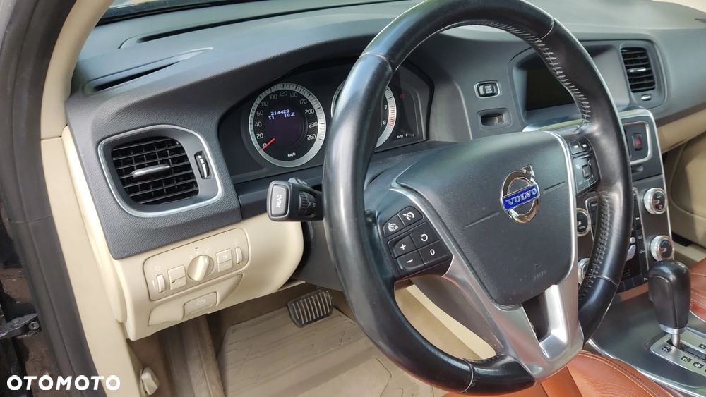 Volvo V60 - 30