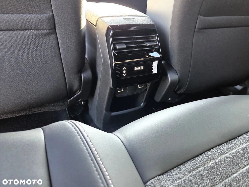 Peugeot 5008 1.2 PureTech mHEV Allure S&S e-DCS6 - 21
