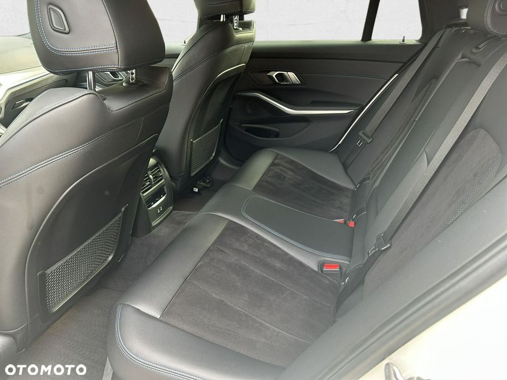 BMW Seria 3 - 22