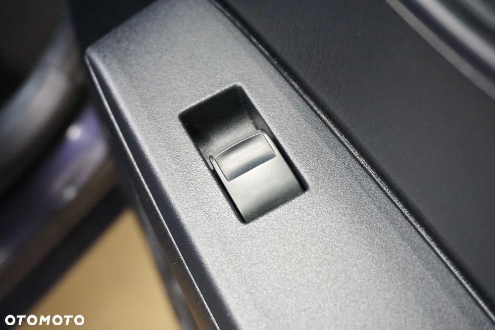 Toyota Yaris 1.0 VVT-i Life - 26