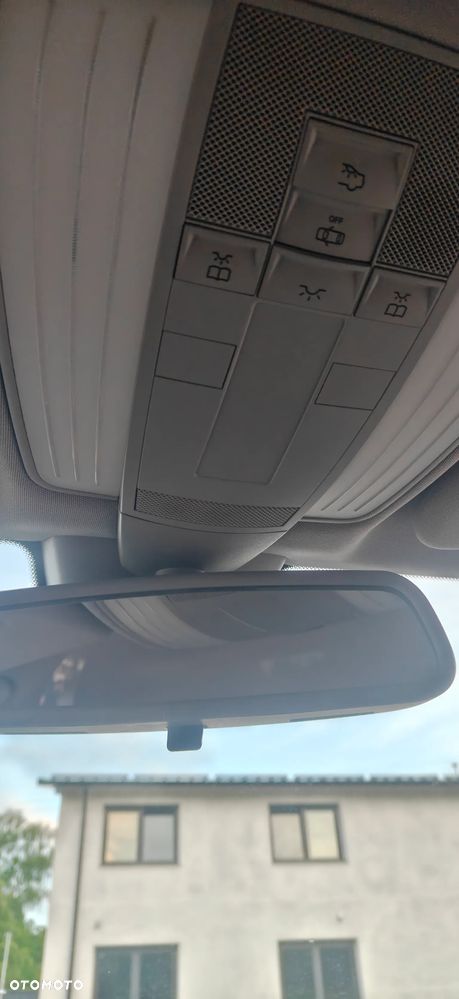 Mercedes-Benz Klasa E 220 CDI BlueEff - 20