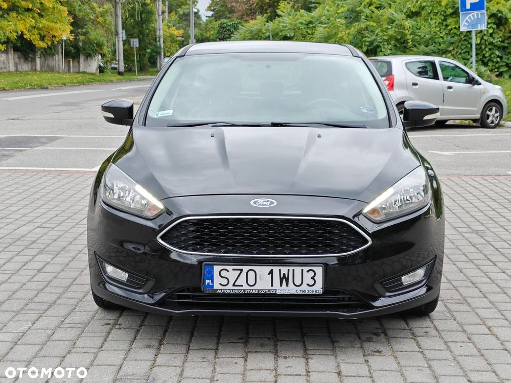 Ford Focus 2.0 16V Ghia - 32
