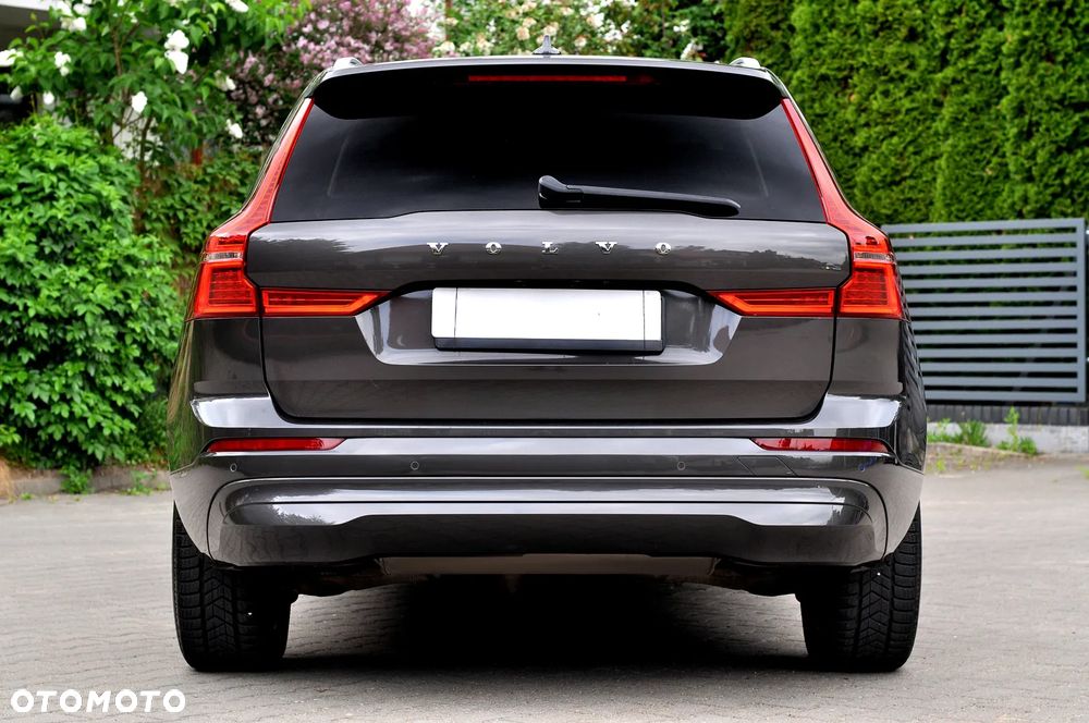 Volvo XC 60 B4 D Geartronic Momentum Pro - 8