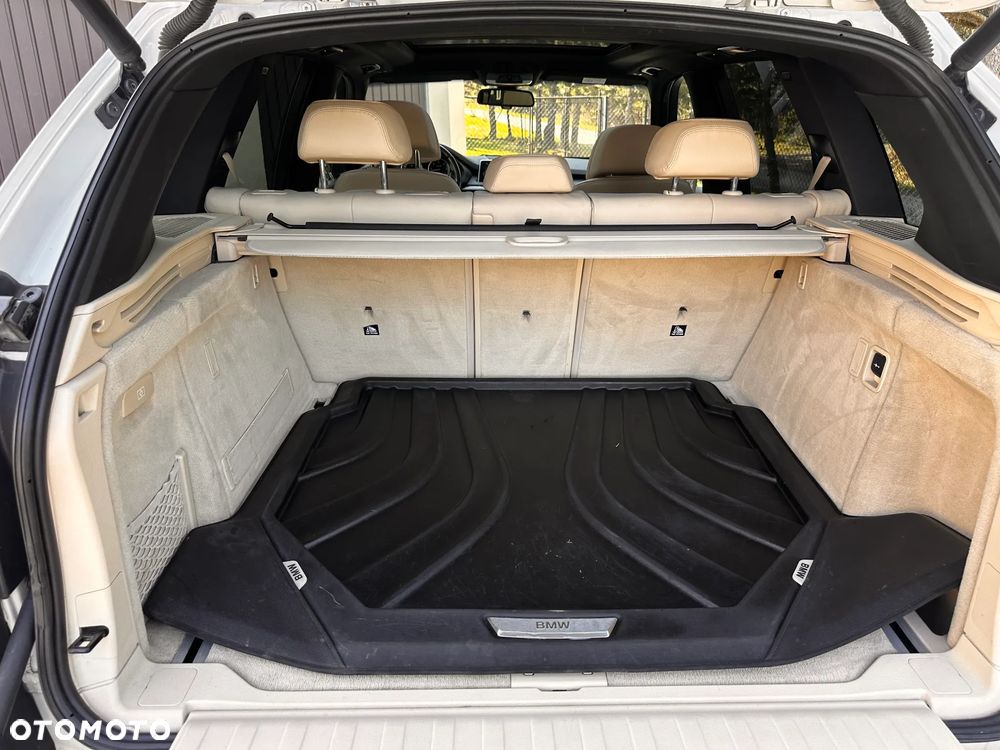 BMW X5 xDrive40d - 9