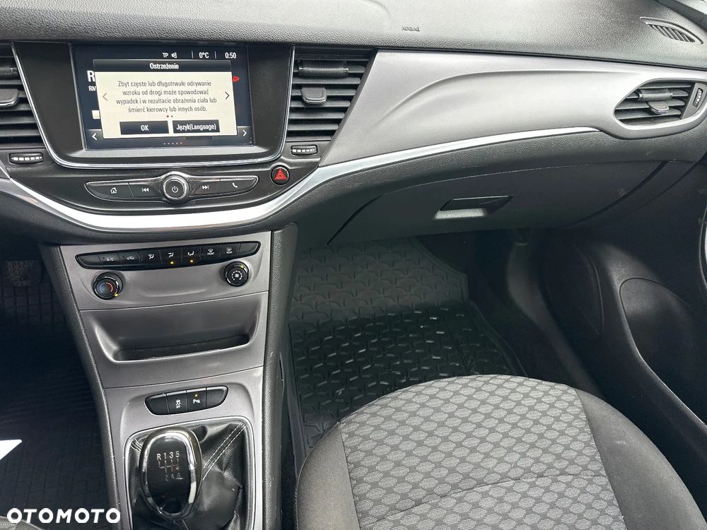 Opel Astra 1.4 T Enjoy S&S - 24