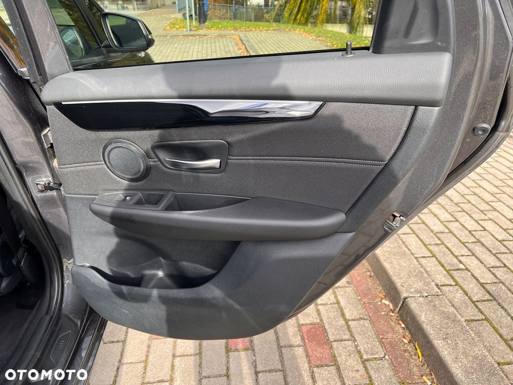 BMW Seria 2 218d Active Tourer Sport Line - 25