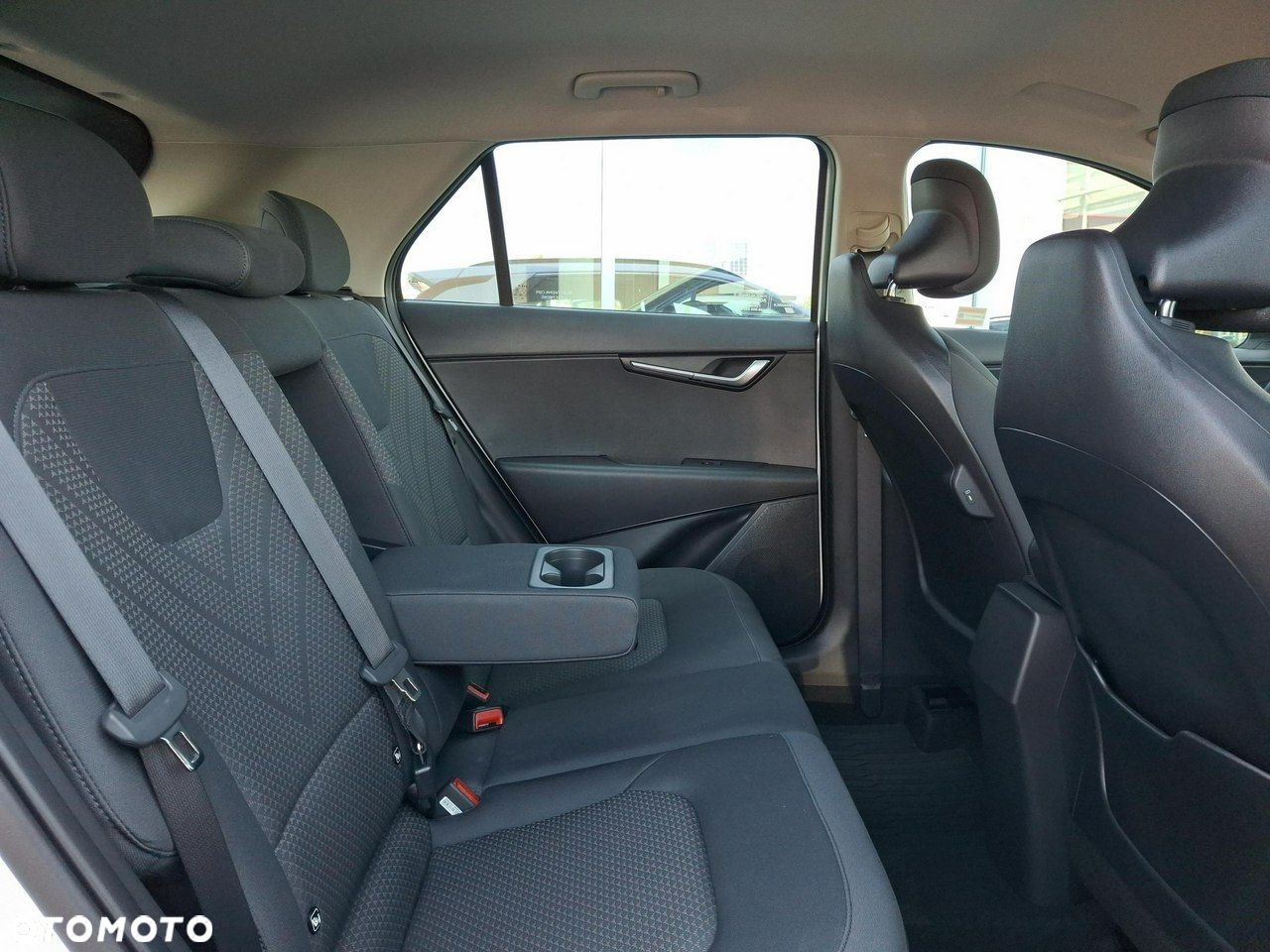 Kia Niro 1.6 GDI Hybrid M - 21