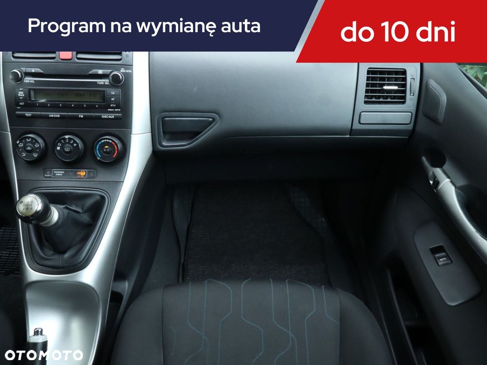 Toyota Auris - 10