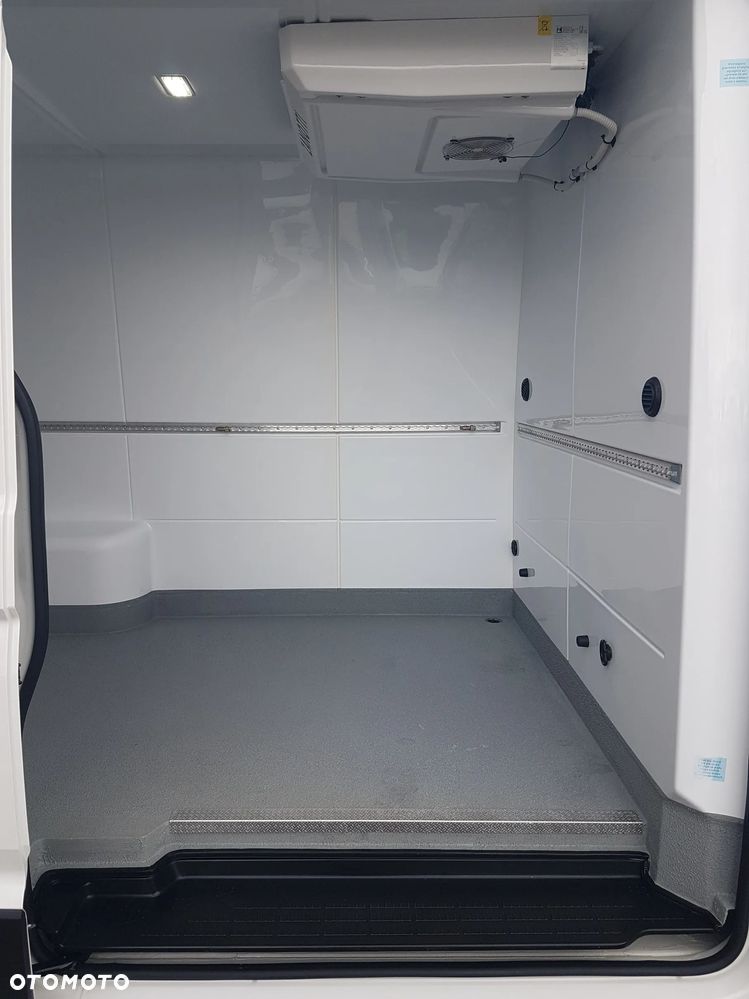 Volkswagen CRAFTER CHŁODNIA MROŹNIA AGREGAT IZOTERMA GRZANIE DŁUGI WYSOKI KLIMA TEMPOMAT - 27