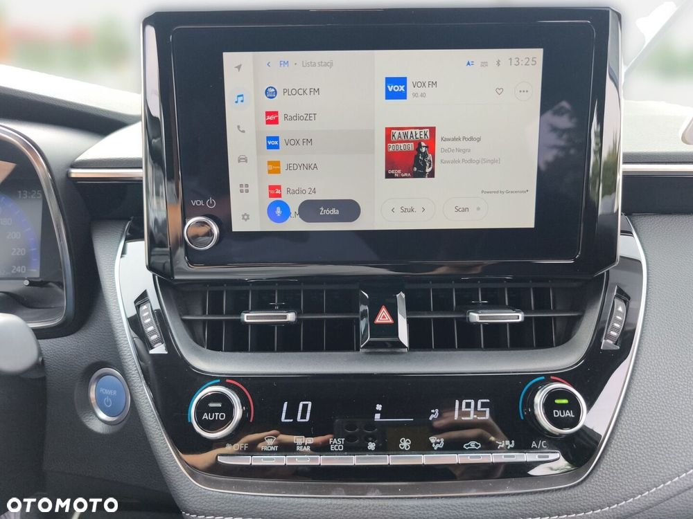 Toyota Corolla 2.0 Hybrid Comfort - 19