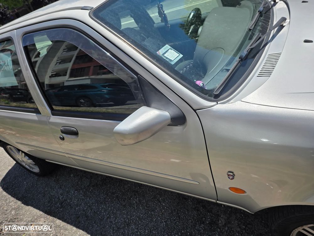 Ford Fiesta 1.25 Ghia - 4