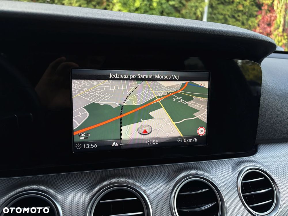 Mercedes-Benz Klasa E 220 d 9G-TRONIC - 29