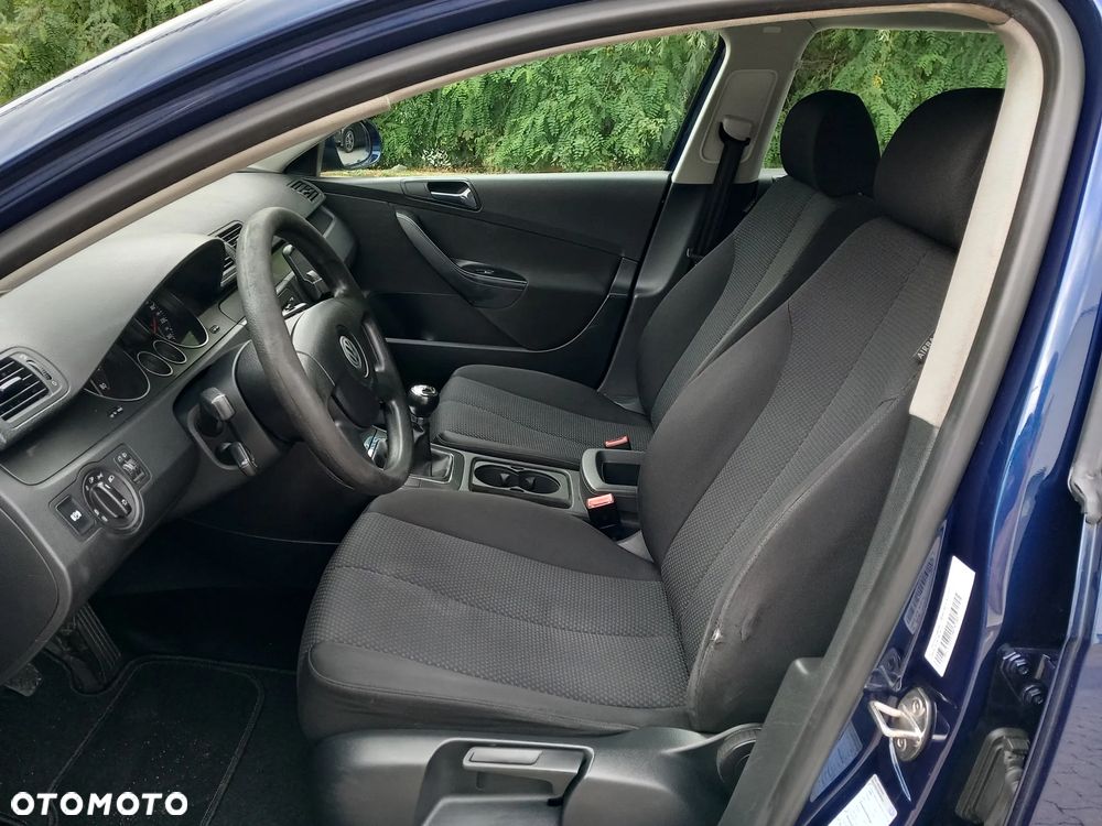 Volkswagen Passat Variant 1.6 FSI Trendline - 13