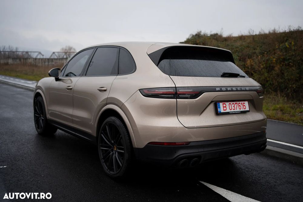Porsche Cayenne S - 29