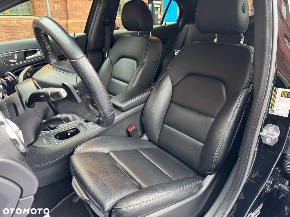Mercedes-Benz GLA 250 7G-DCT UrbanStyle Edition - 14