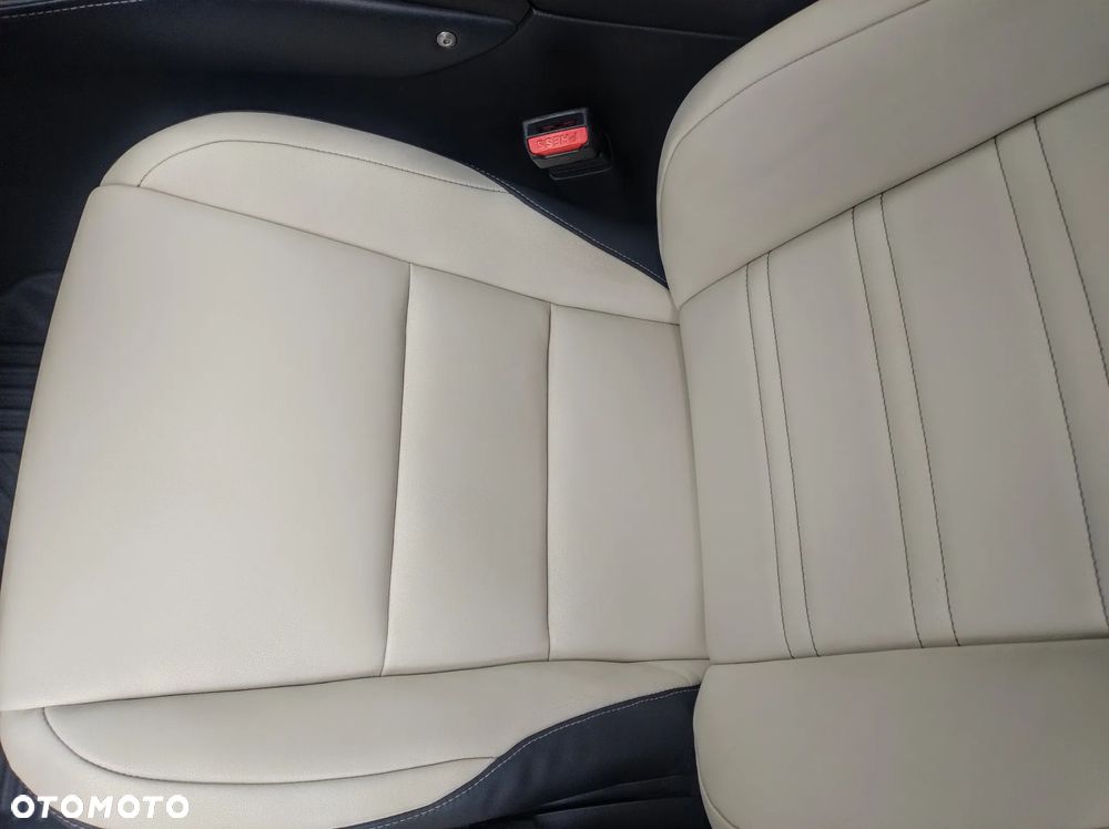 Lexus NX 300h F Impression AWD - 33