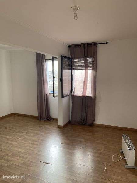 Apartamento T3 - Vale da Amoreira para arrendar - Grande imagem: 5/12