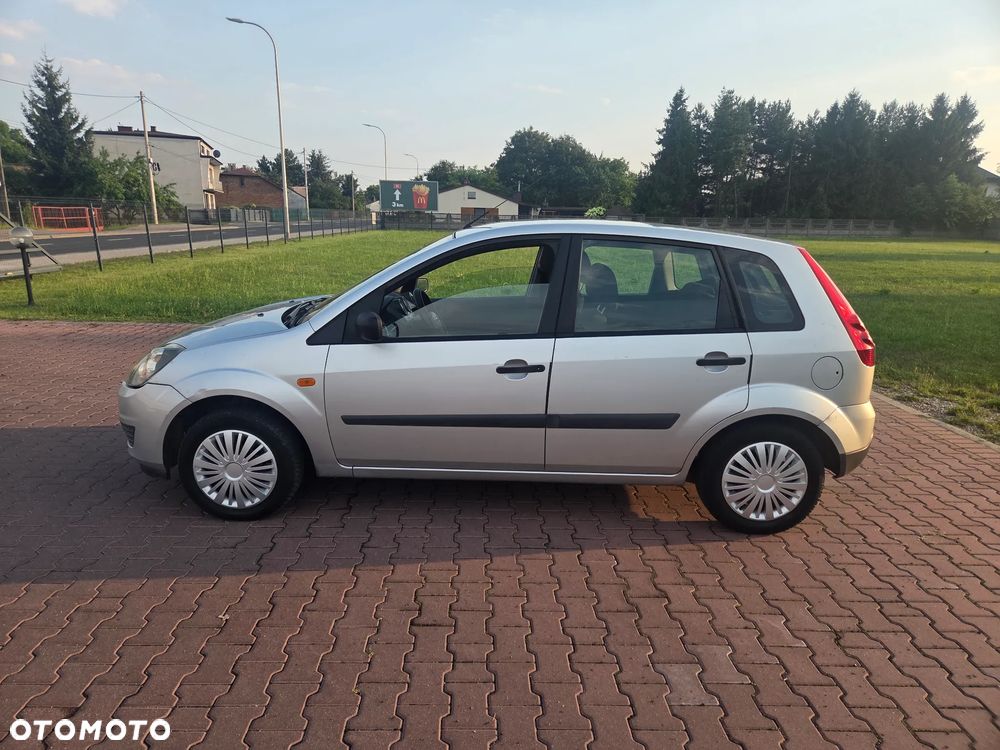 Ford Fiesta 1.4 TDCI - 8