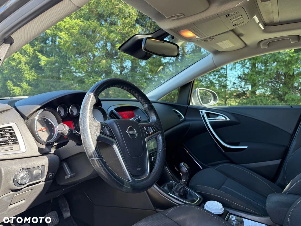 Opel Astra GTC 1.6 Turbo Edition - 7